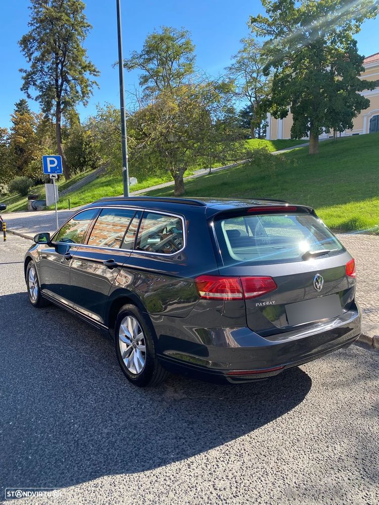 VW Passat Variant 2.0 TDi Confortline - 10