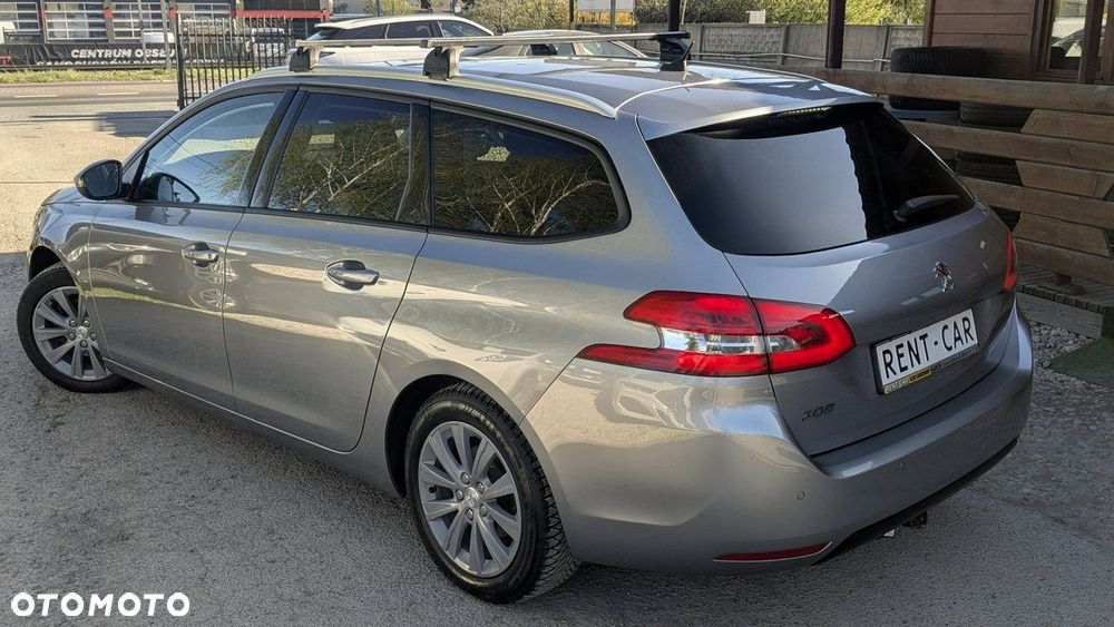 Peugeot 308 - 8