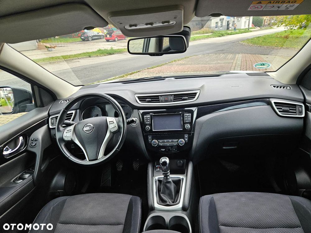 Nissan Qashqai 1.6 DIG-T TEKNA+ - 19