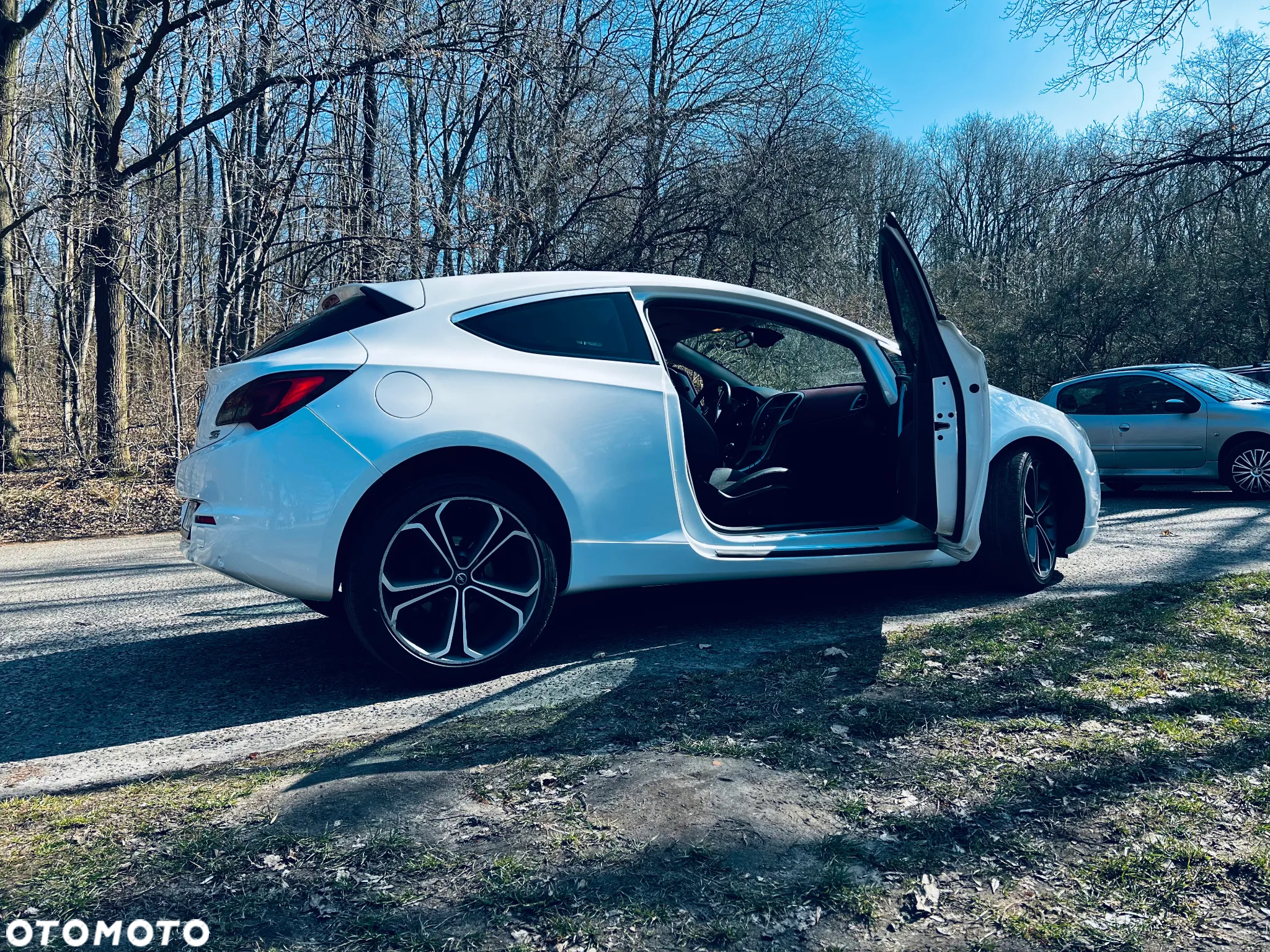 Opel Astra IV GTC 2.0 CDTI Sport S&S - 9