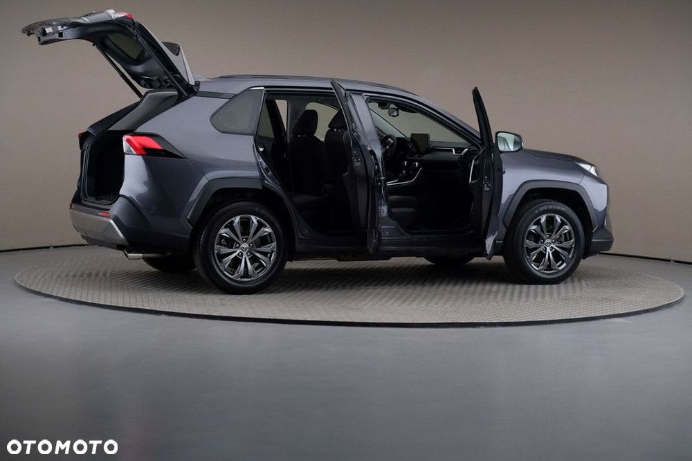 Toyota RAV4 - 6
