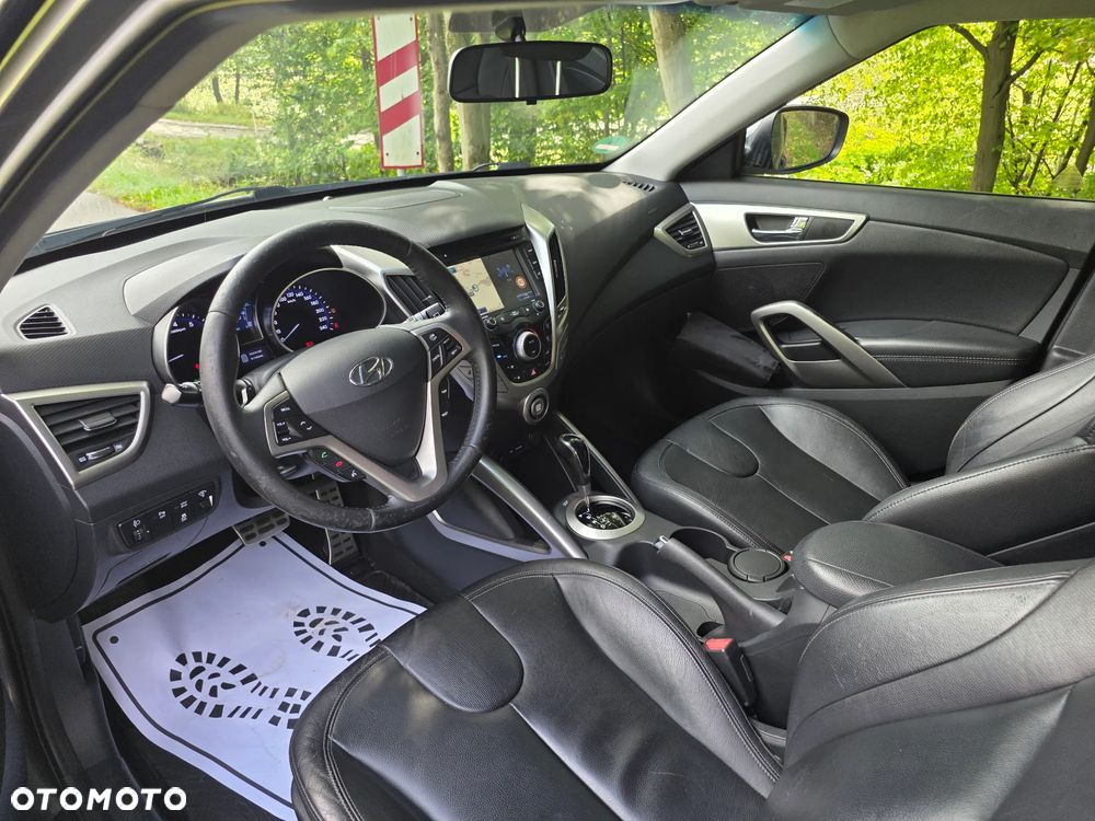 Hyundai Veloster 1.6 DCT Premium - 26