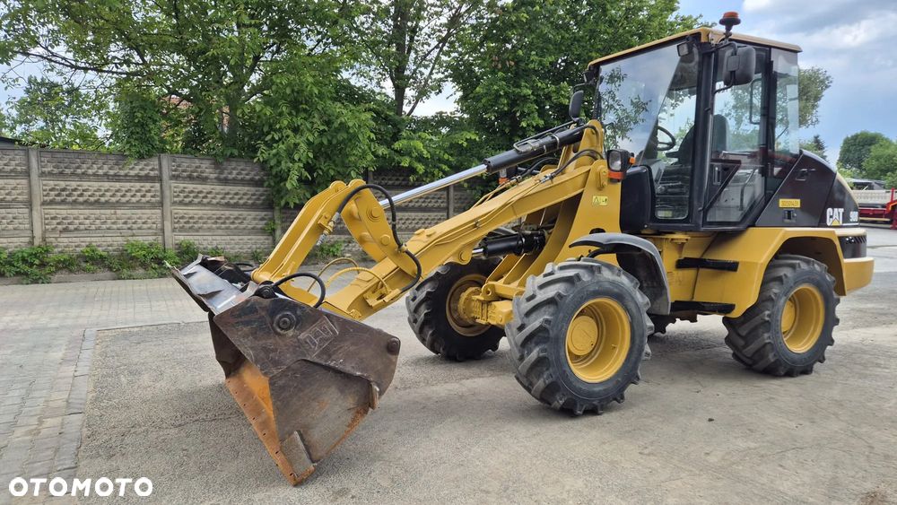Caterpillar 908 - 7