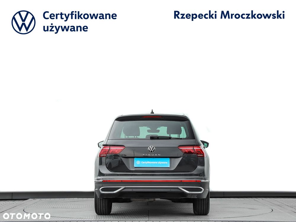 Volkswagen Tiguan - 8