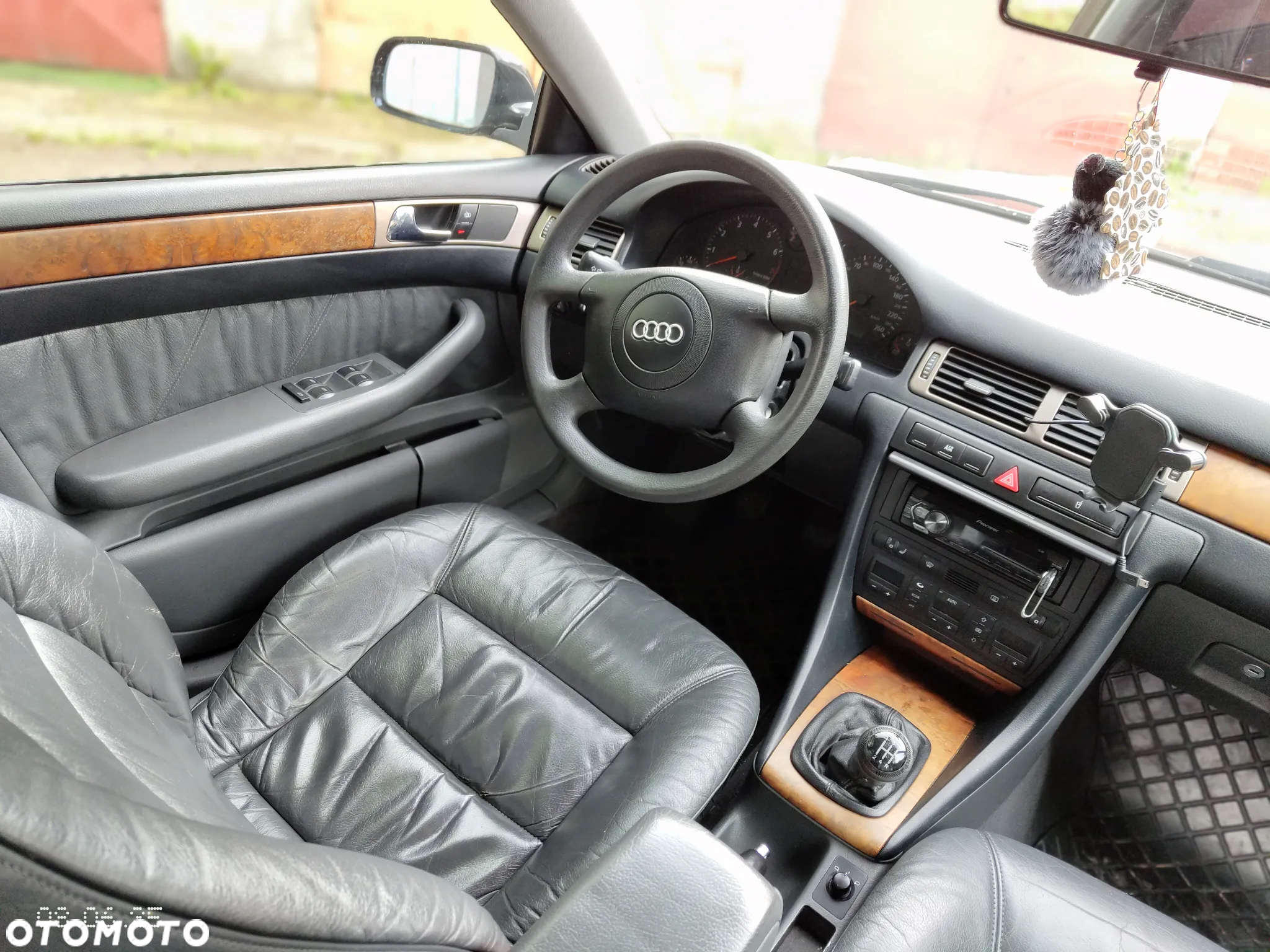 Audi A6 2.4 - 15
