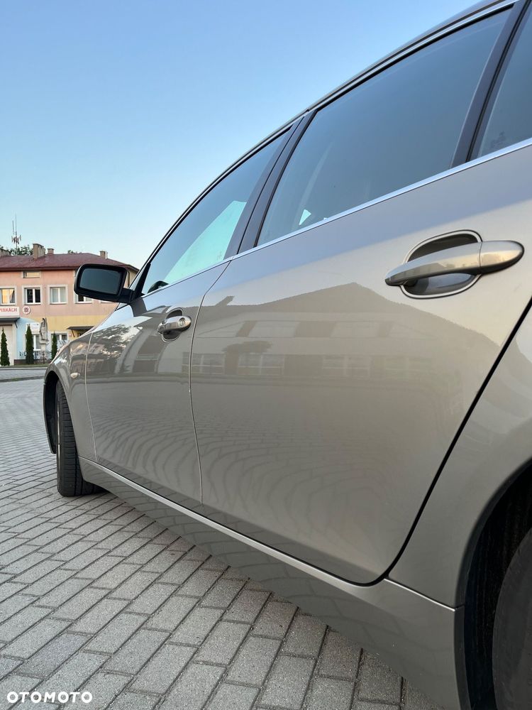 BMW Seria 5 525d - 13