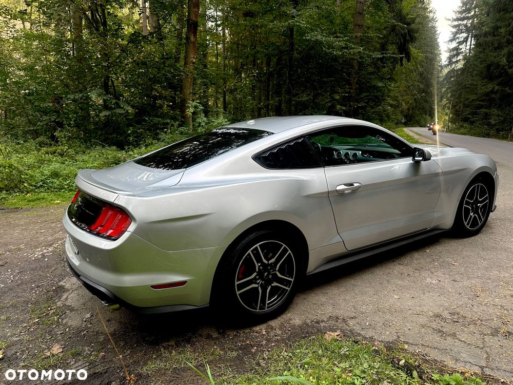 Ford Mustang 2.3 EcoBoost - 10
