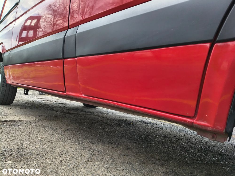 Mercedes-Benz Sprinter - 9