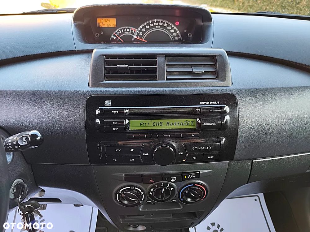 Daihatsu Materia - 13