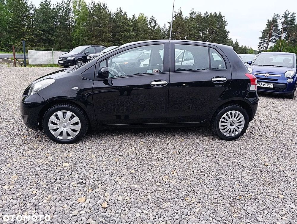 Toyota Yaris 1.33 Premium - 4