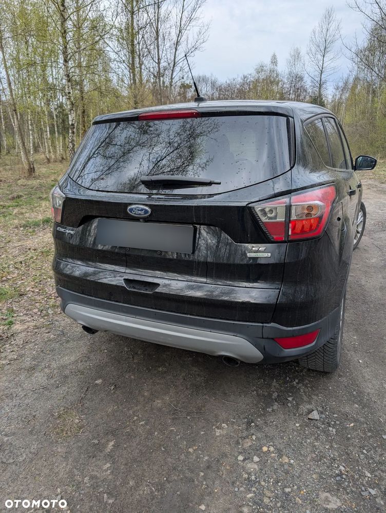Ford Escape 2.0 EcoBoost AWD Titanium - 5