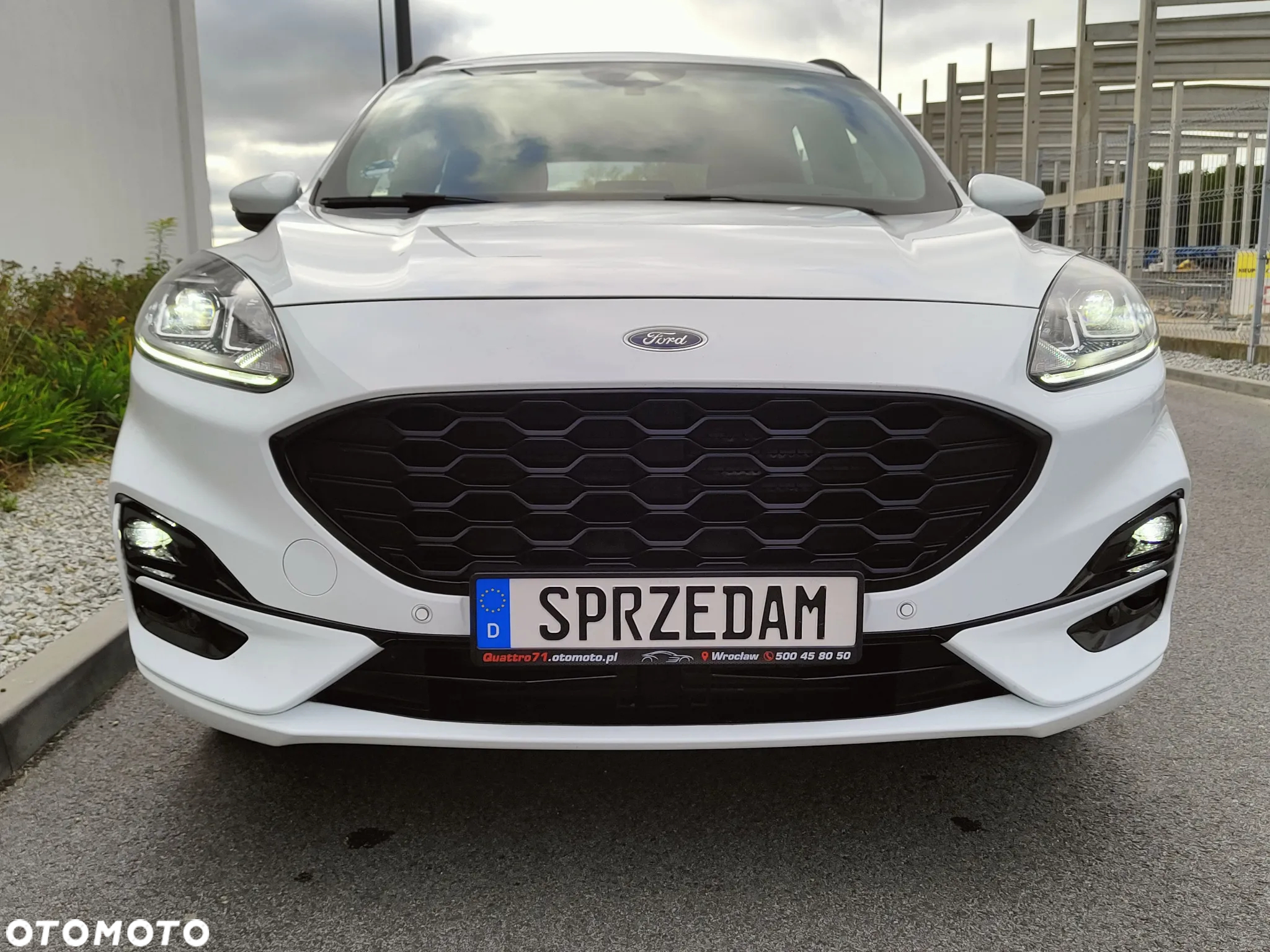 Ford Kuga 1.5 EcoBoost ST-LINE X - 10
