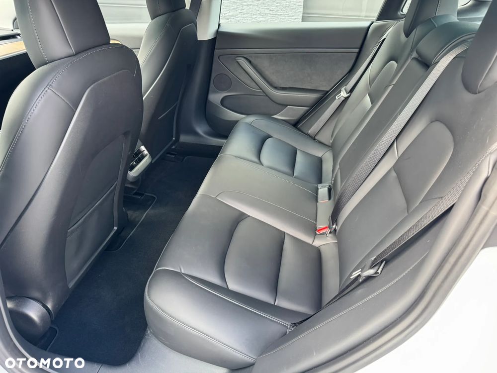 Tesla Model 3 Langstreckenbatterie Allradantrieb Dual Motor - 16