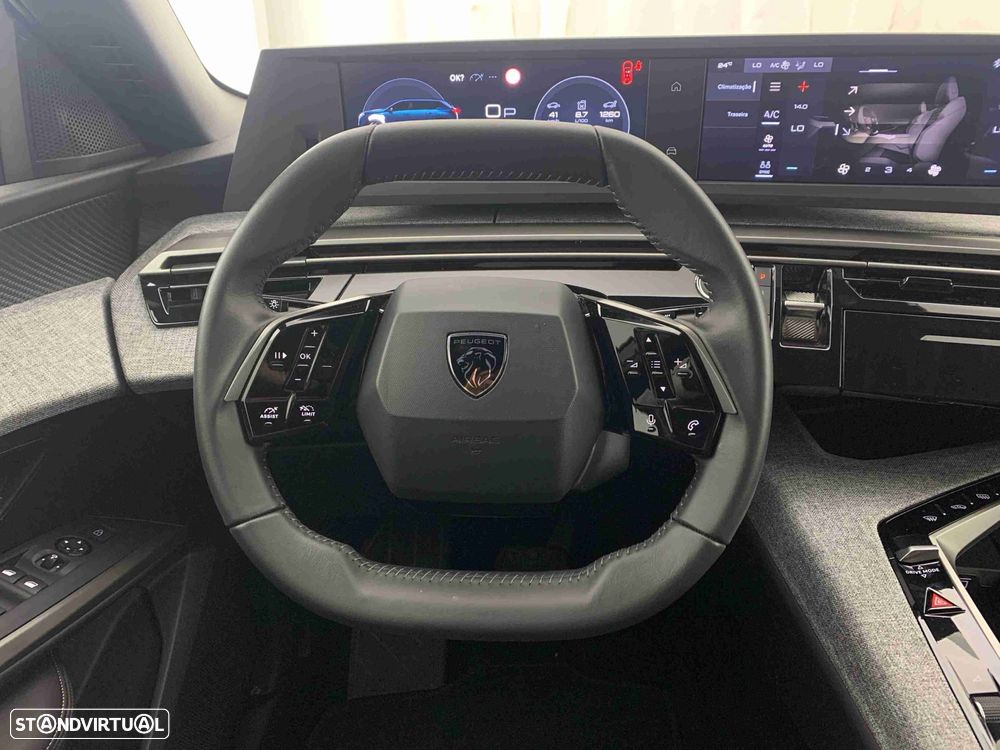 Peugeot 5008 1.2 Hybrid Allure e-DCS6 - 12