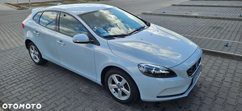 Volvo V40 - 2