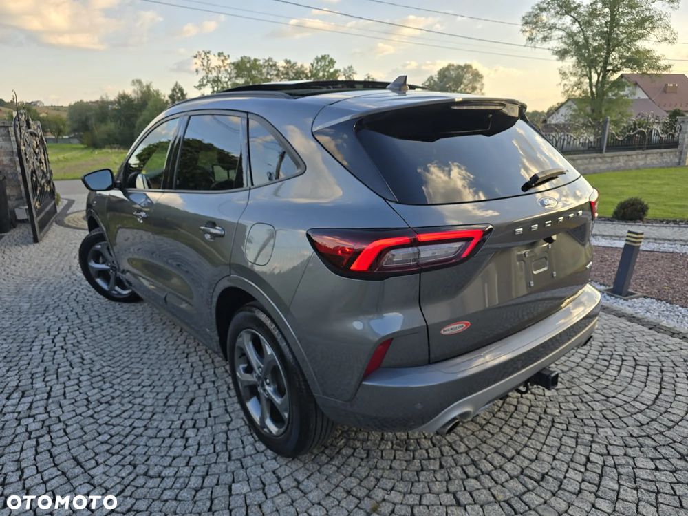 Ford Kuga - 22
