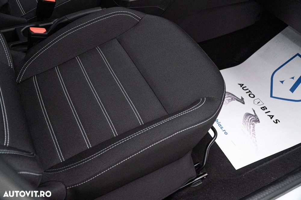 Dacia Logan TCe 90 MT6 Prestige - 39