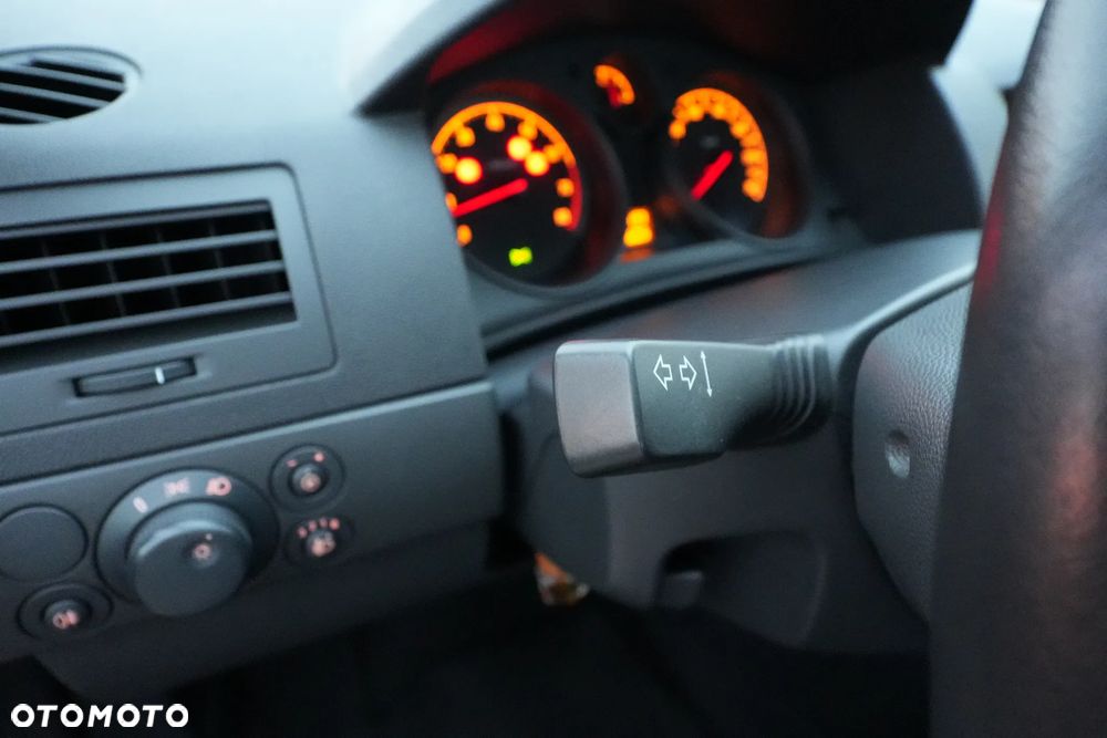Opel Astra - 35