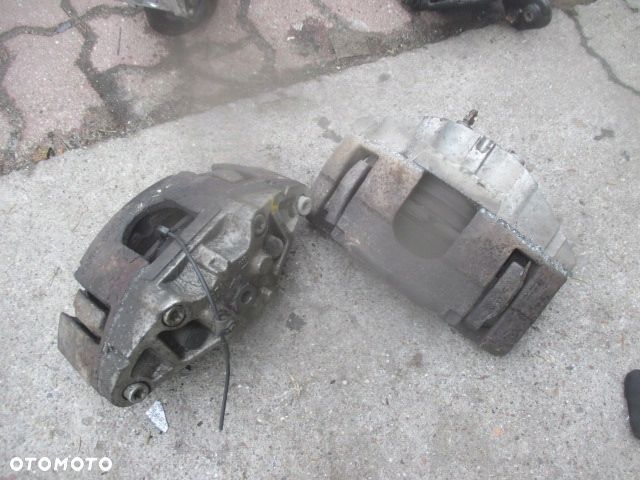 OPEL Vectra C SIGNUM ZACISK PRZEDNI LEWY PRAWY cena za 2 sztuki 3.2 V6 971 - 1