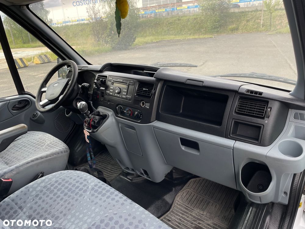 Ford Transit - 20