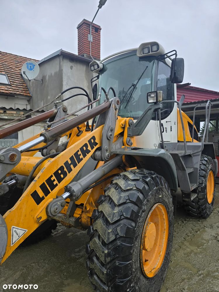 Liebherr L528 - 3