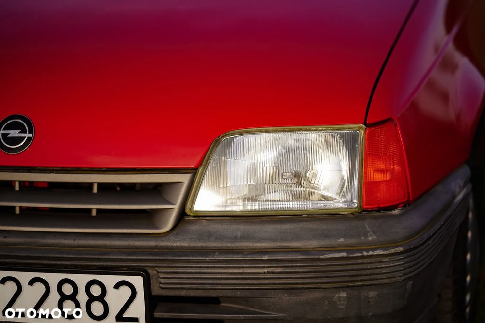 Opel Kadett 1.3 - 9