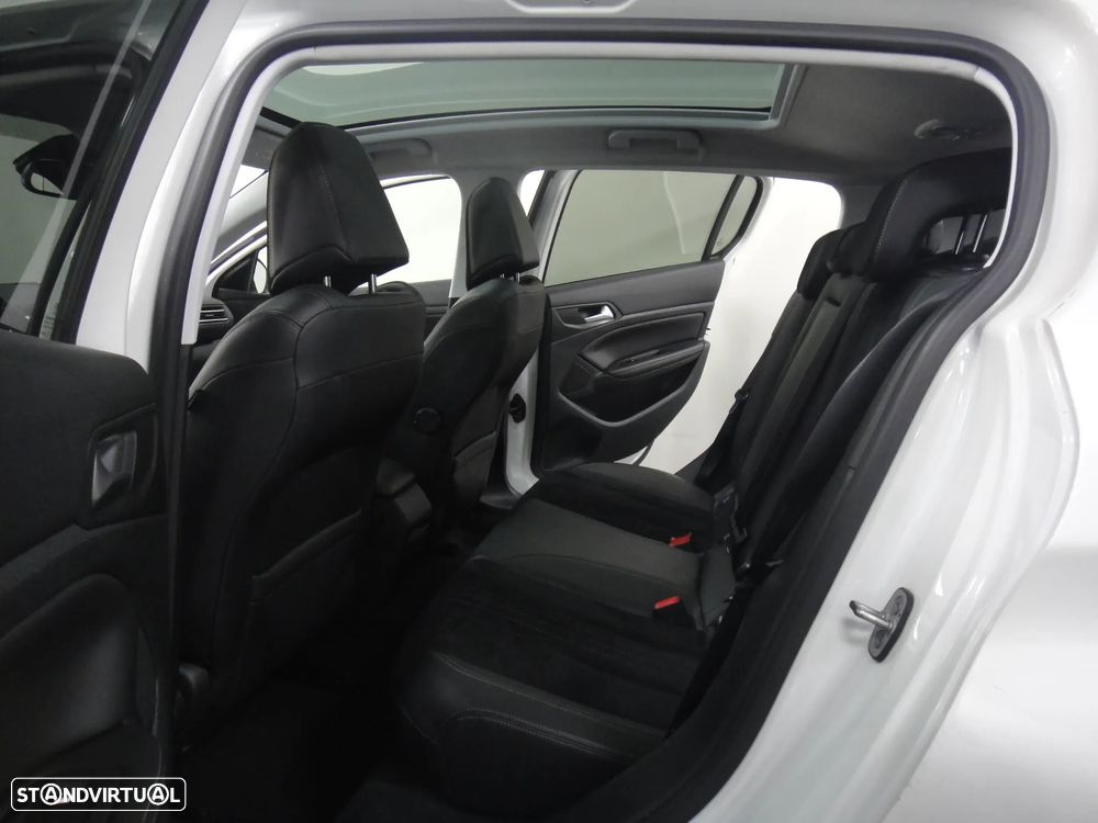 Peugeot 308 1.2 PureTech Allure EAT6 - 14
