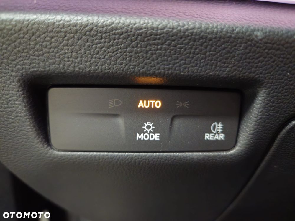 Volkswagen Passat - 14