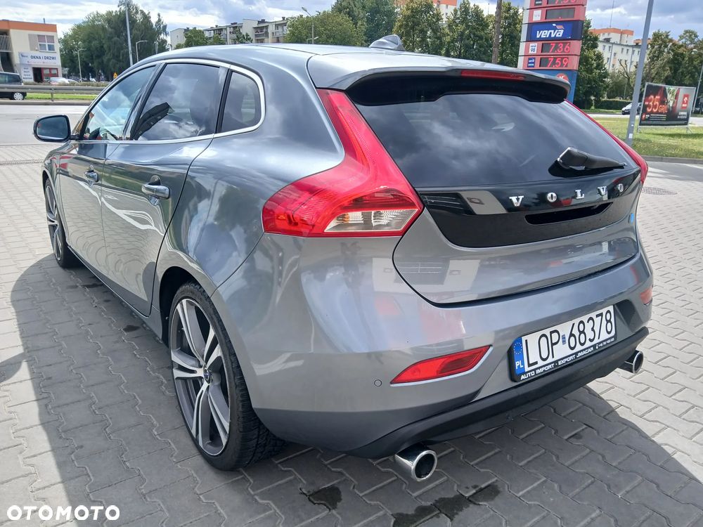 Volvo V40 D4 Drive-E Ocean Race - 4