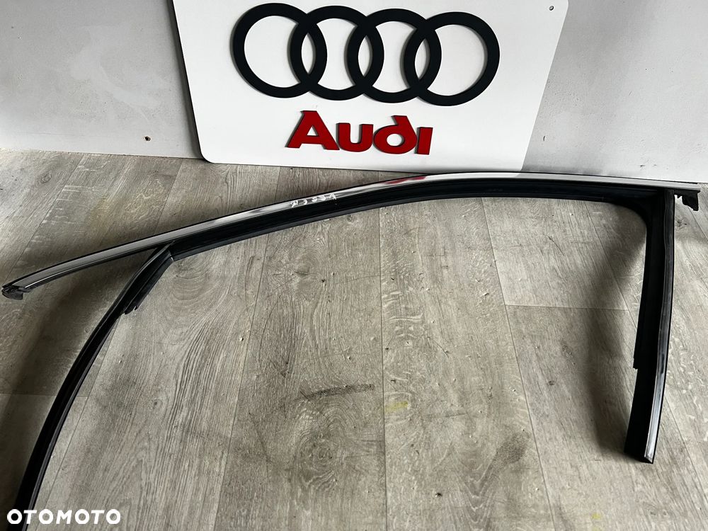 USZCZELKA SZYBY RAMKI DRZWI LISTWA ZGARNIAJĄCA LEWY LEWA PRZÓD AUDI Q3 83A  LEWY PRZÓD LEWA PRZEDNIA CHROM 83A837431 83A837475 - 2