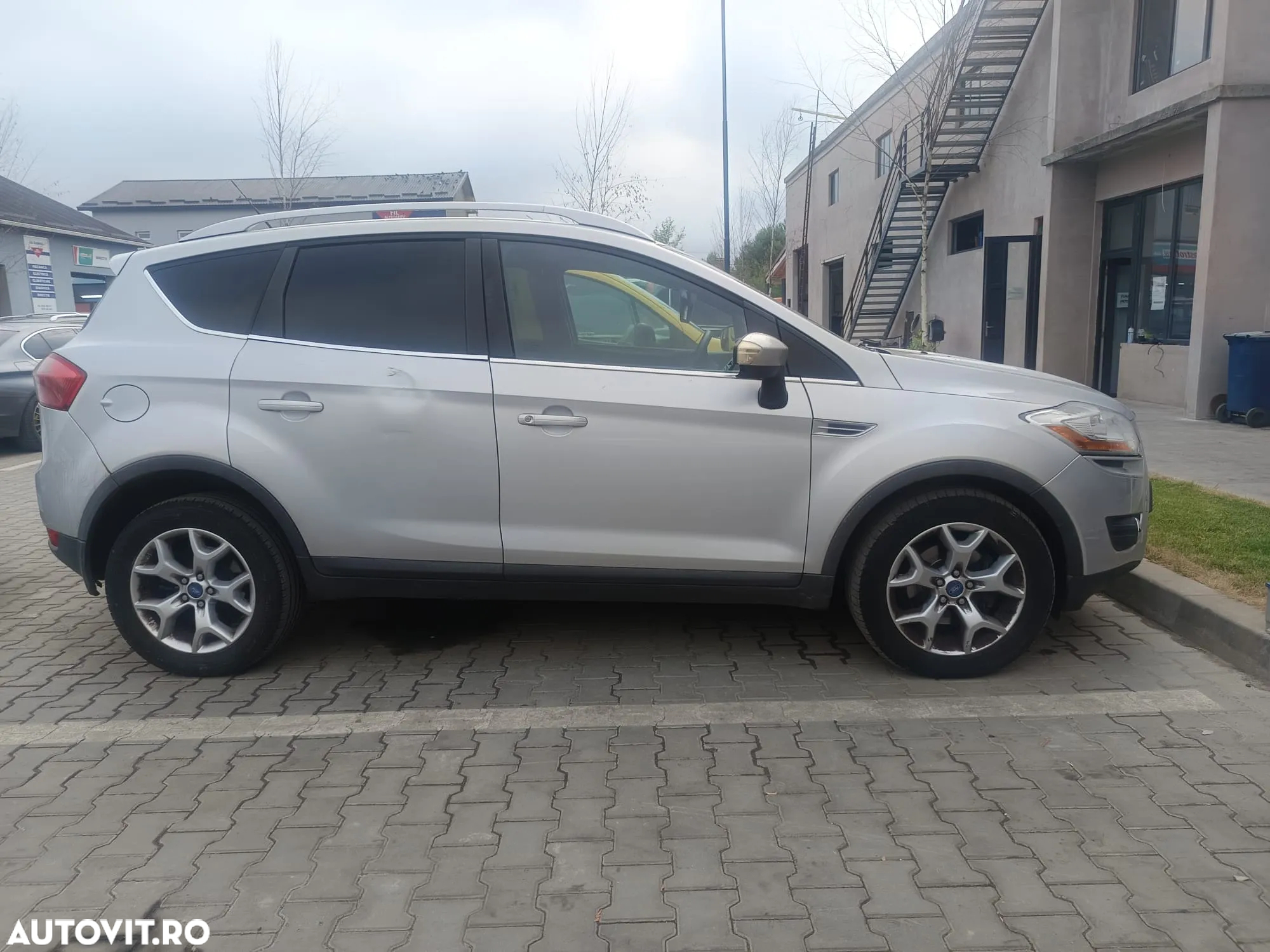 Dezmembram Ford Kuga 2012 2.0 Diesel, cutie de viteze manuala - 2