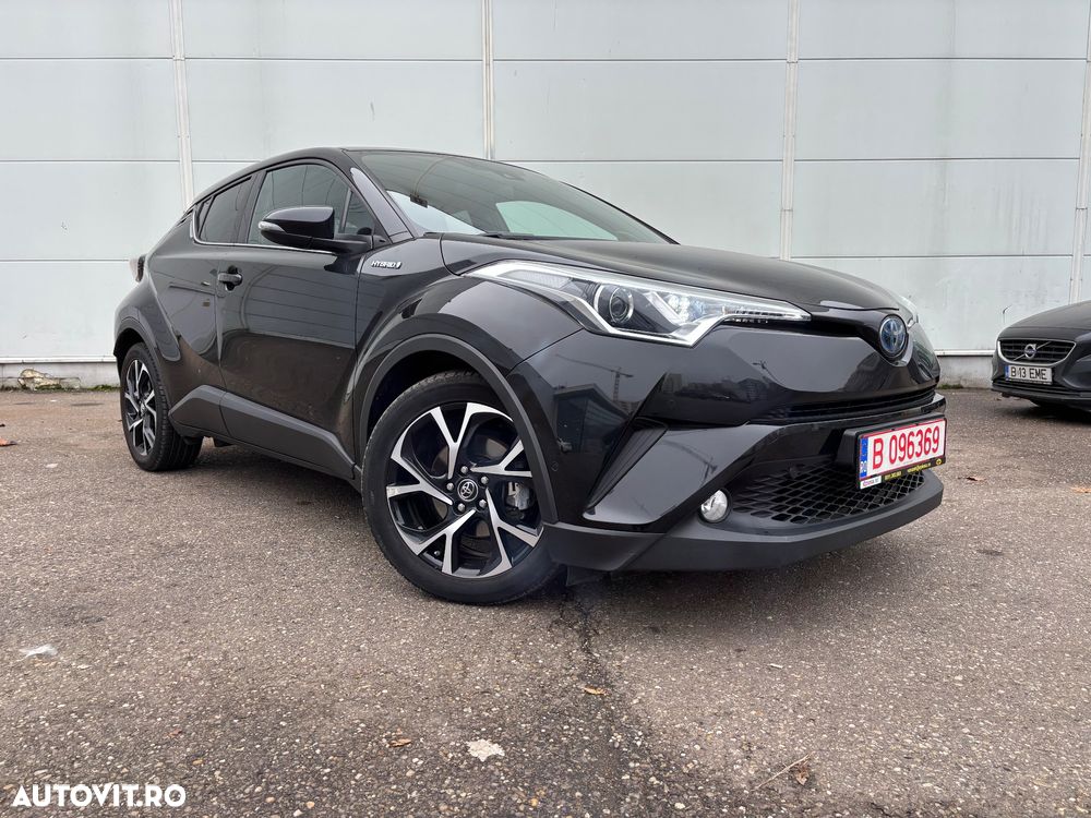 Toyota C-HR Hybrid Lounge - 1