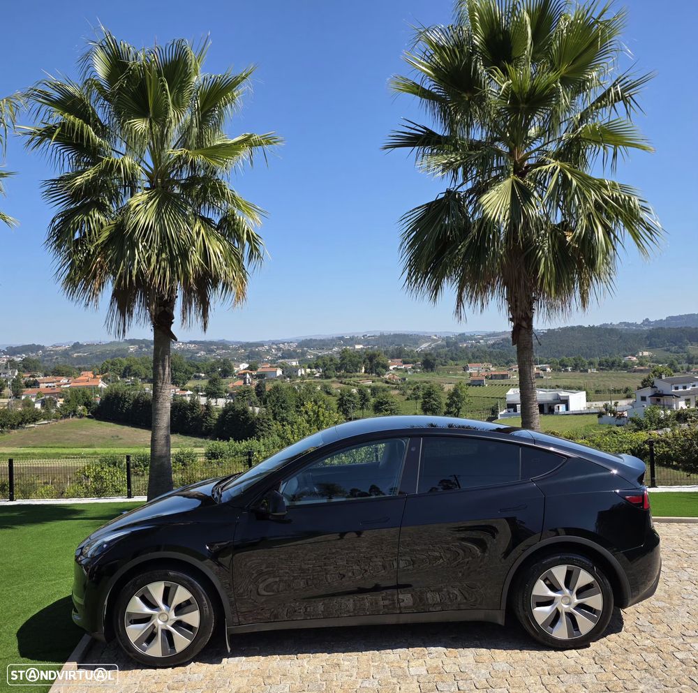 Tesla Model Y Long Range Dual Motor AWD - 5