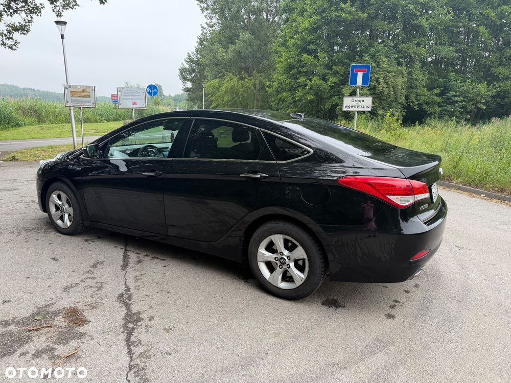 Hyundai i40 1.7 CRDi Comfort + - 15