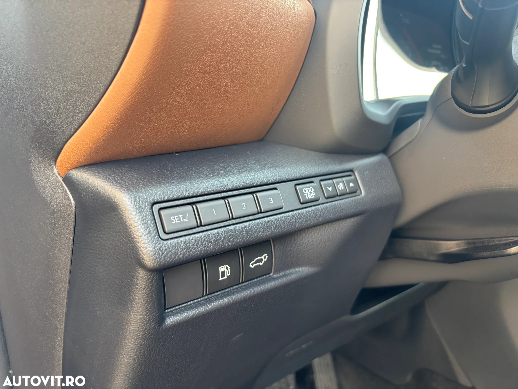 Lexus LBX 1.5 HEV 4x2 CVT Relax - 16