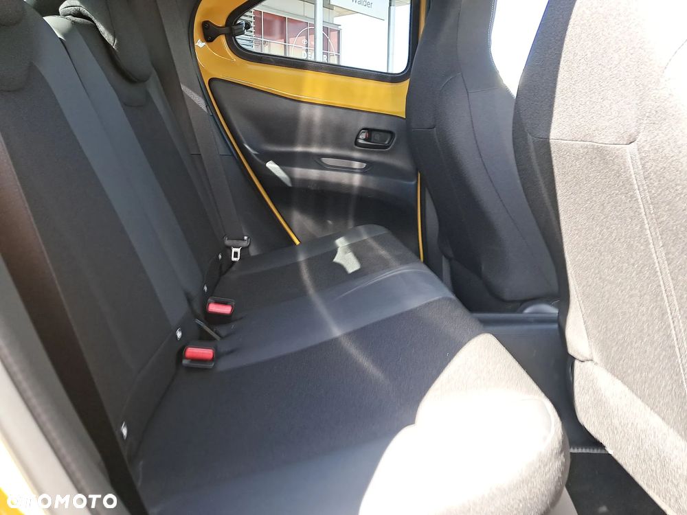 Toyota Aygo X - 25