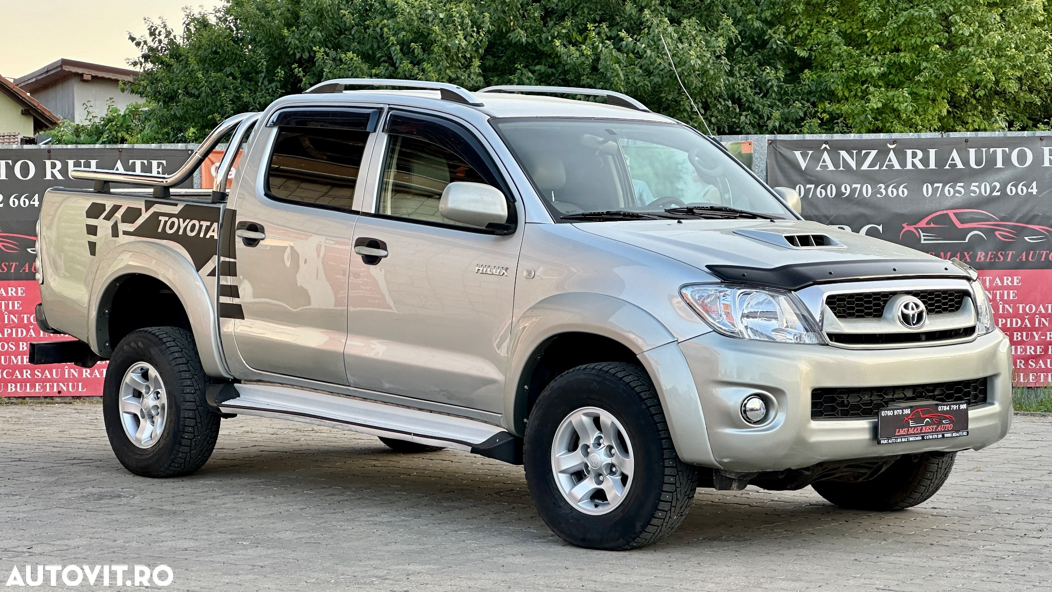 Toyota Hilux - 10