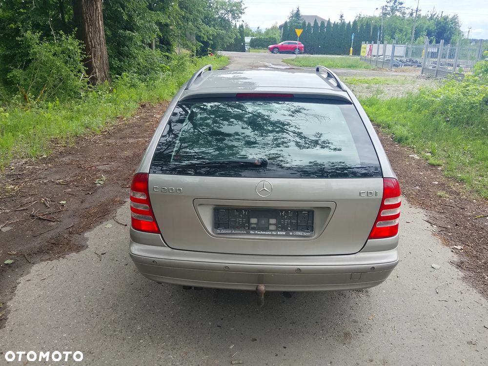 Mercedes-Benz Klasa C 200 T CDI Classic - 20