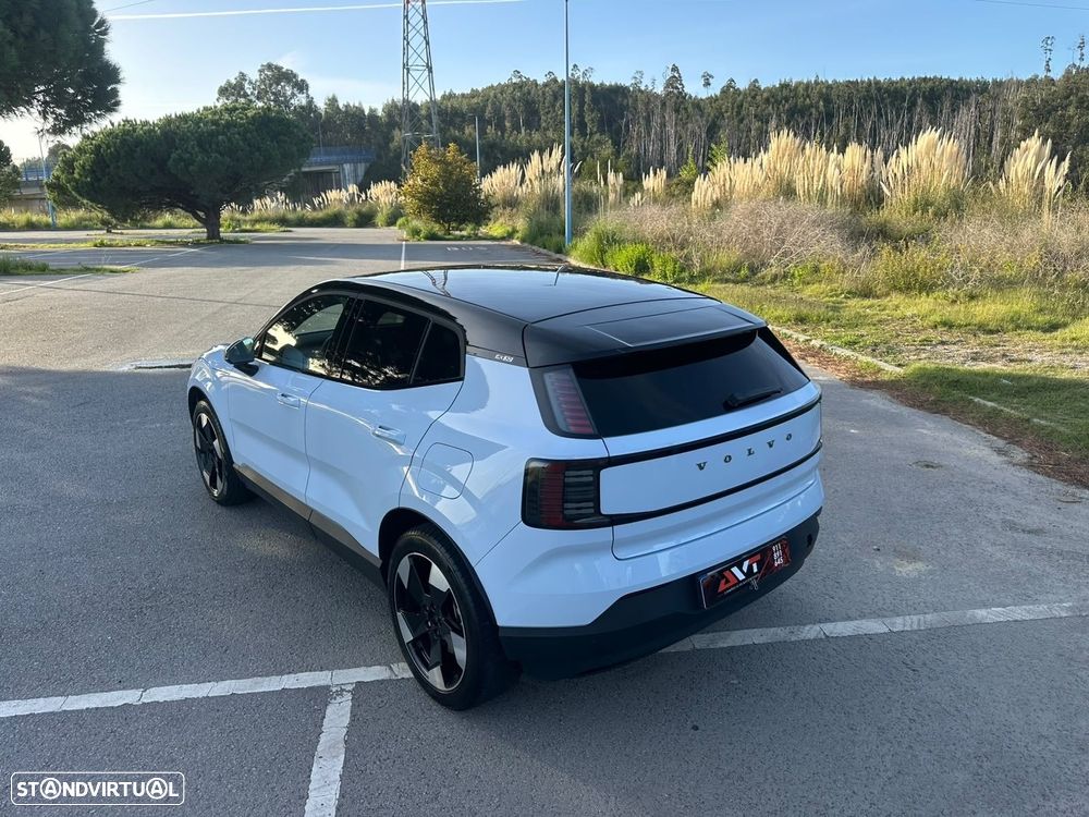 Volvo EX30 69 kWh Single Motor Extended Range Plus - 14