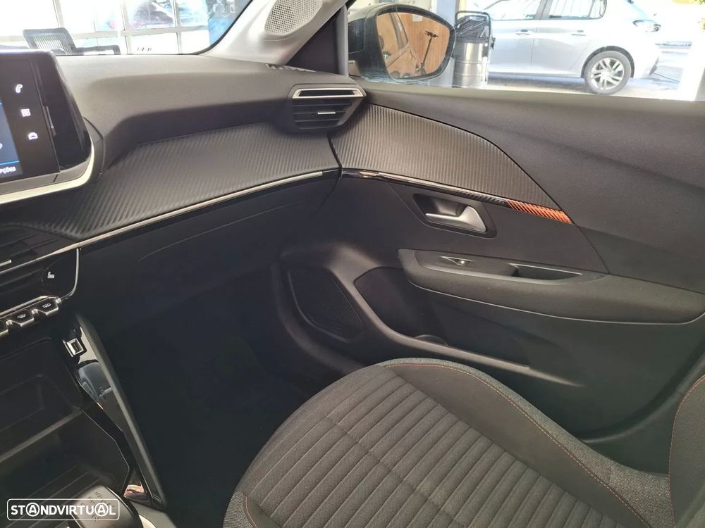 Peugeot 208 1.2 PureTech Active Pack - 13