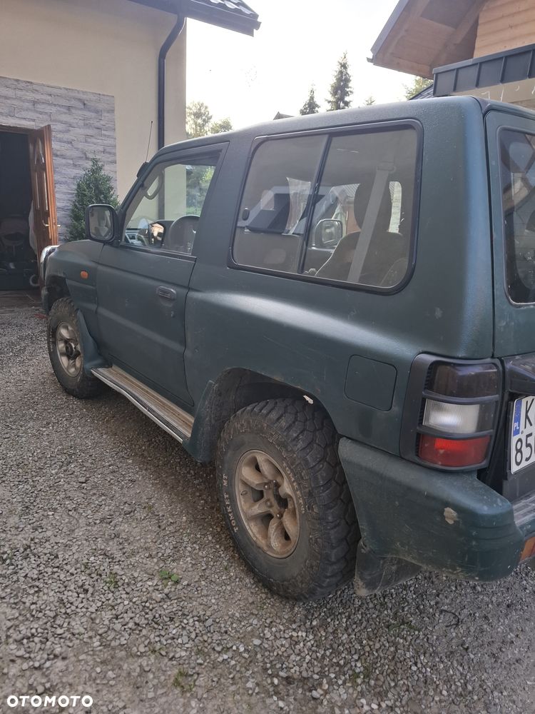 Mitsubishi Pajero - 4
