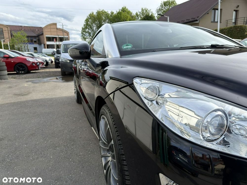 Peugeot RCZ - 8