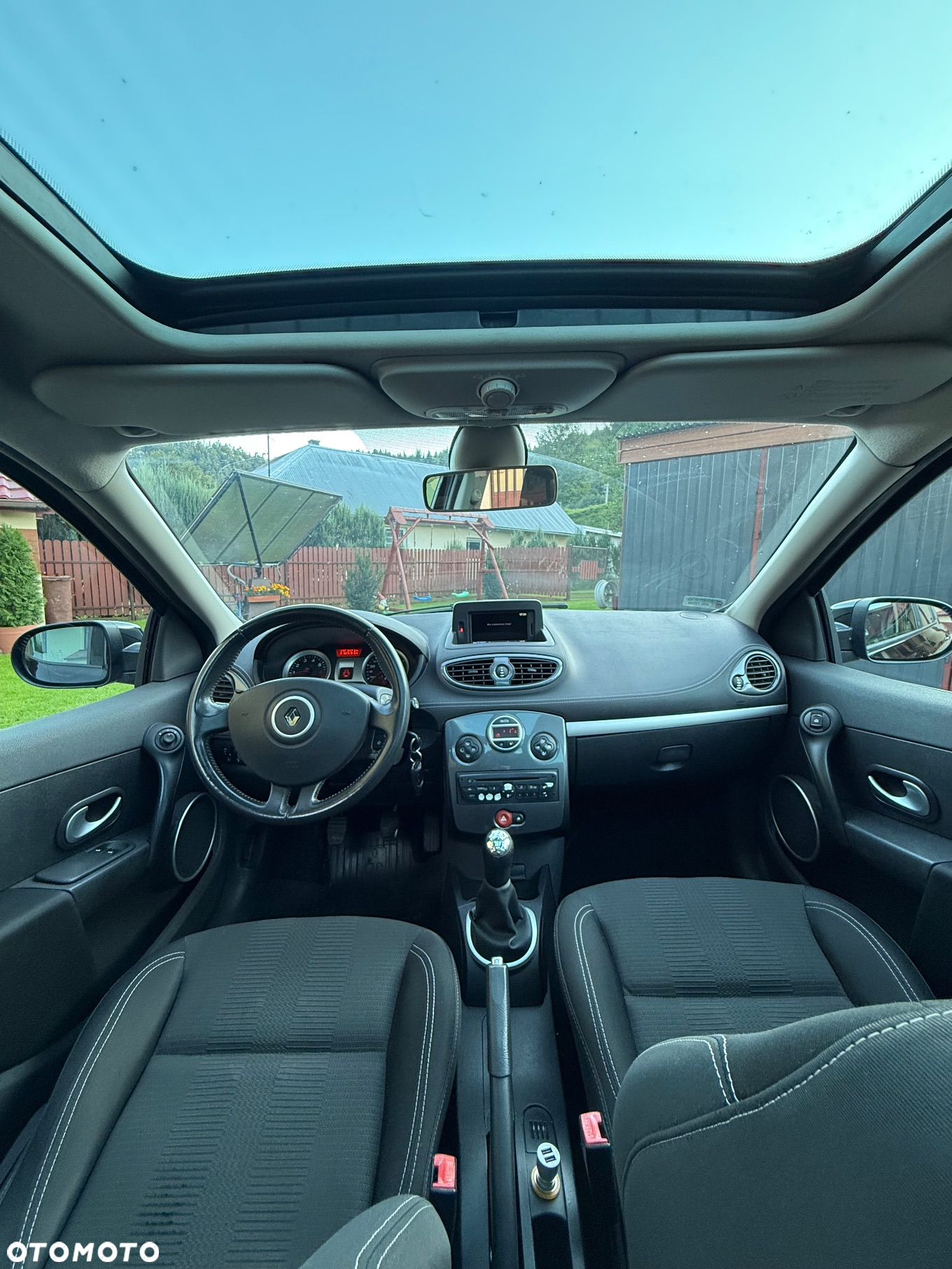 Renault Clio 1.2 16V Dwudziestka Euro5 - 18