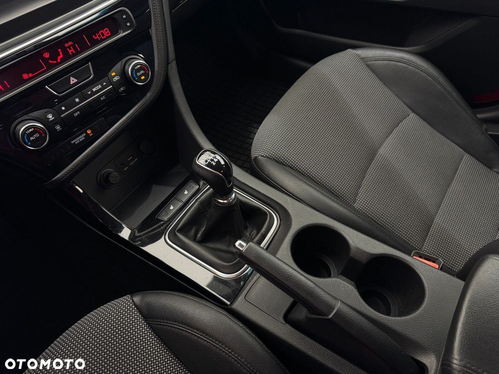 Kia Optima 1.7 CRDi L - 25