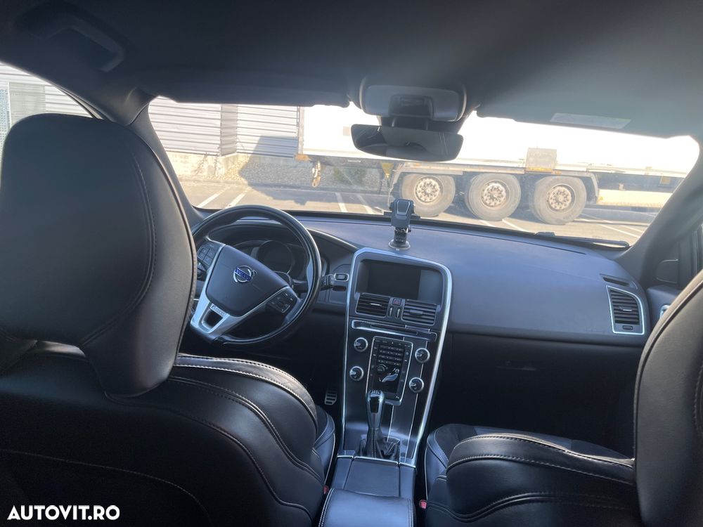 Volvo XC 60 D3 R-Design - 22