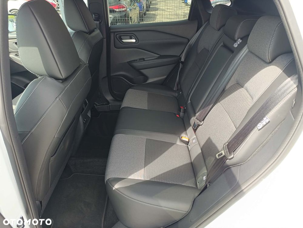 Nissan Qashqai 1.3 DIG-T MHEV N-Connecta Xtronic - 11