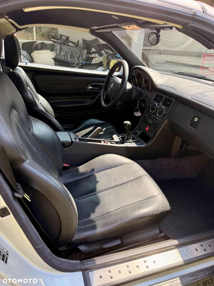 Mercedes-Benz SLK 200 - 4
