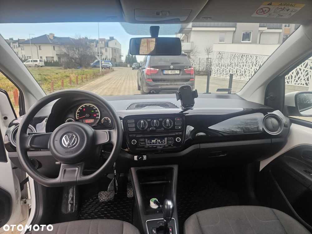 Volkswagen up! - 6