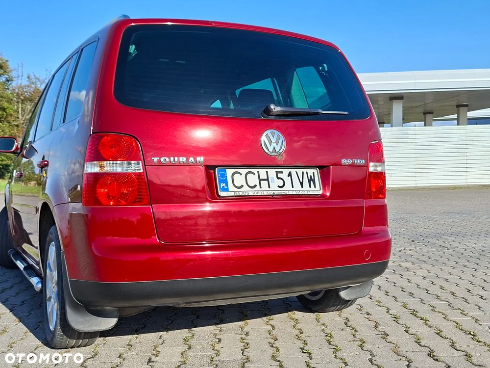 Volkswagen Touran 2.0 TDI Highline - 11