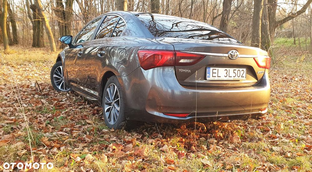 Toyota Avensis 1.8 Prestige - 8